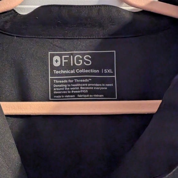 Figs Rafaela Top - Picture 2 of 2